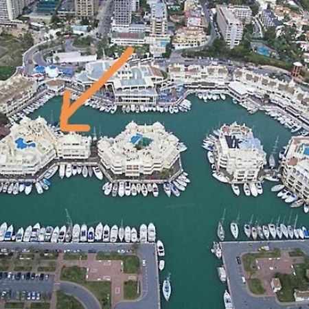Lujoso Apartamento En De La Isla De Puerto Marina Беналмадена Екстериор снимка