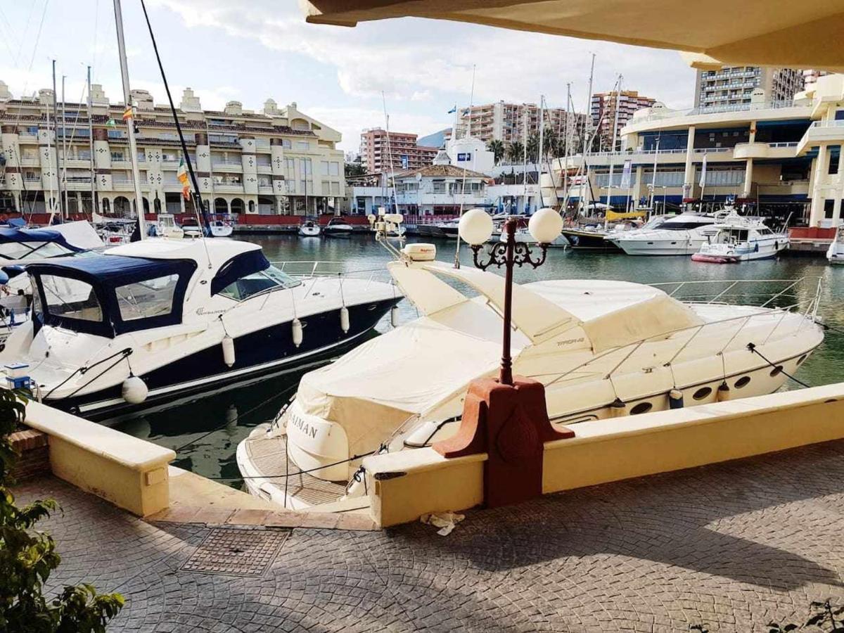 Lujoso Apartamento En De La Isla De Puerto Marina Беналмадена Екстериор снимка